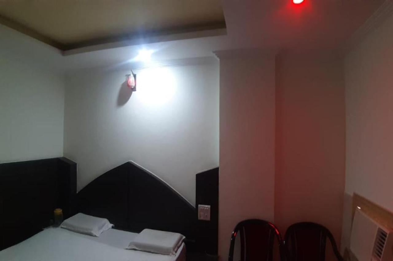 OYO 81211 Hotel Janta Katra (Jammu and Kashmir) Exterior foto